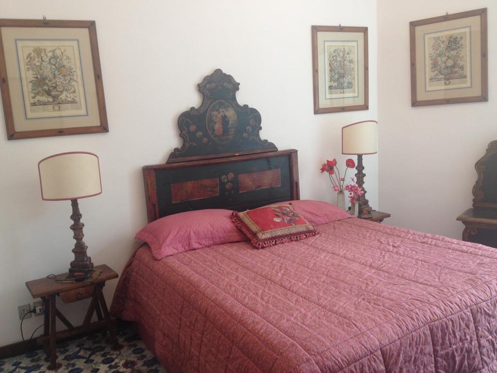 Domus Antonella A Trastevere Roma Habitación foto